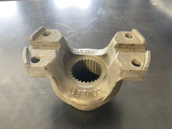 Front Differential U-Joint Yoke  T45175 - Image 3