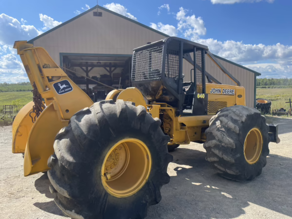 1983 John Deere 640 Log Skidder - Image 4