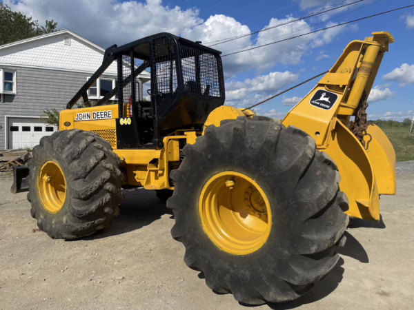 1983 John Deere 640 Log Skidder - Image 2